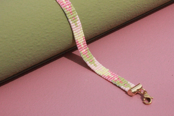 LOOM armbånd (tap - pink, mos, lysegul, lyserød)