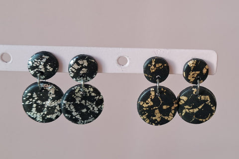 PARTY PEACOCK dobbelt øreringe (sort/sølv/guld)